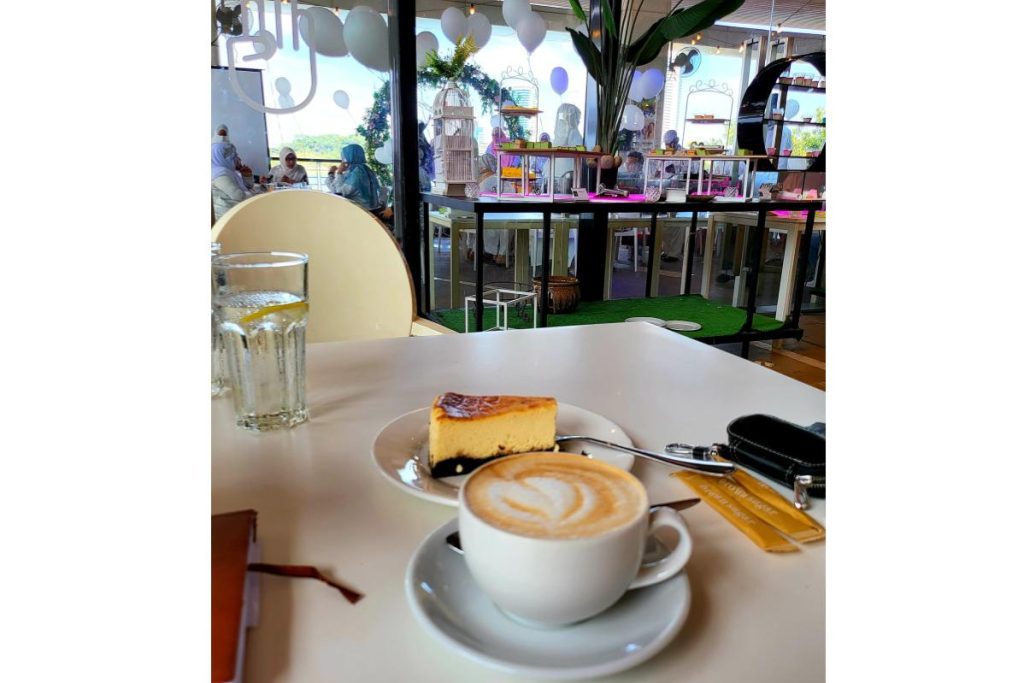 10 Kafe Terbaik di Putrajaya 2025 5 Indus Putrajaya by BoraOmbak