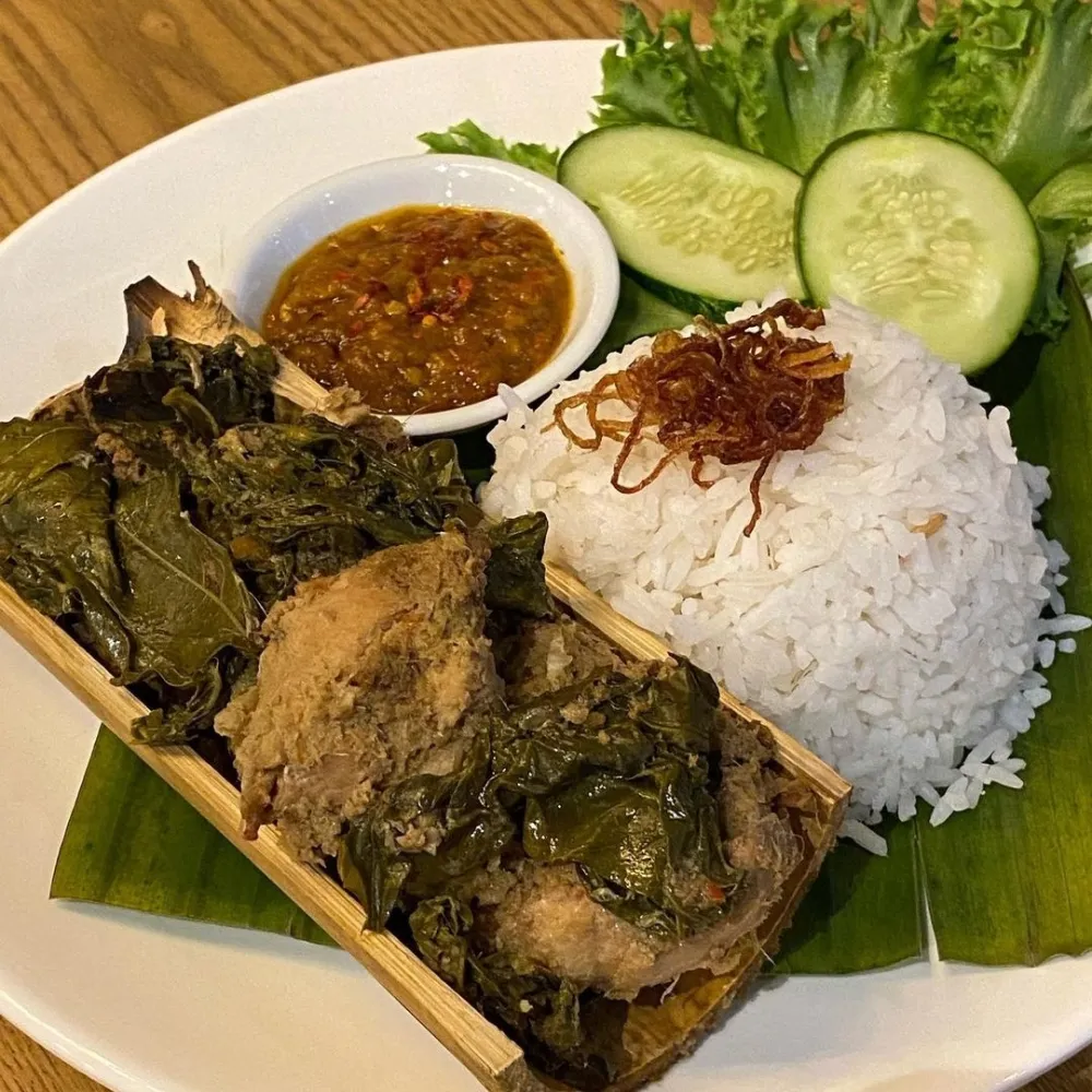 Top 16 Best Restaurants in Bukit Jelutong 2025 32 Seni Patisserie Radia