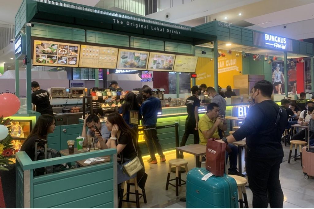 <strong>10 Kafe Terbaik di KLIA & KLIA 2 2025</strong> 18 Bungkus-Kaw-Kaw