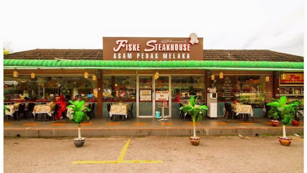 <strong>10 Asam Pedas Terbaik di KL & Selangor 2025</strong> 2 Fiske Steakhouse Asam Pedas Melaka