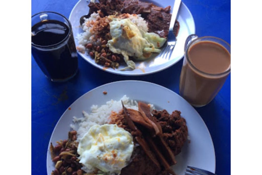 <strong>10 Nasi Lemak Terbaik Di Kuala Lumpur 2025</strong> 15 Nasi Lemak Tanglin @Kompleks Makan Tanglin