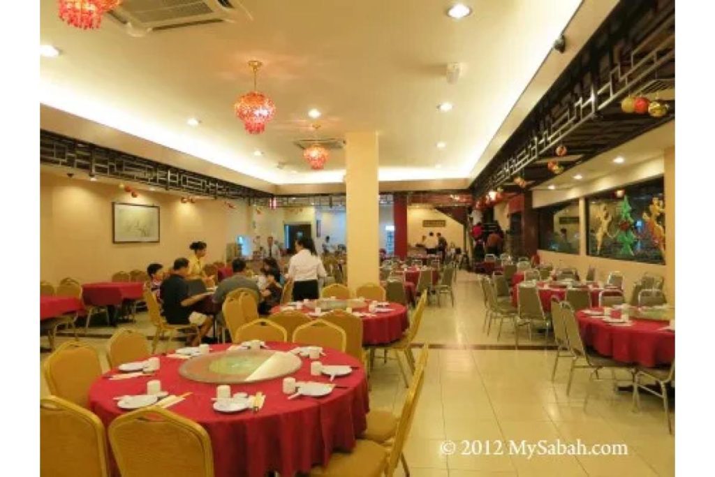 Top 10 Best Restaurants in Kota Kinabalu 2025 6 New-WK-Restaurant-Luyang