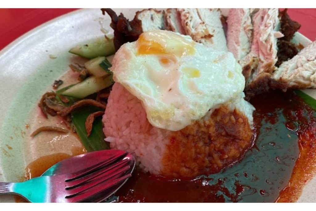 <strong>10 Nasi Lemak Terbaik Di Kuala Lumpur 2025</strong> 5 Pak Teh Char Koay Teow Nasi Lemak Ayam