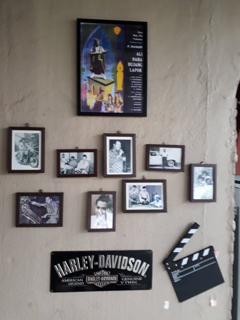 10 Kafe Terbaik di Selayang 2025 7 Uncle Ron Cafe