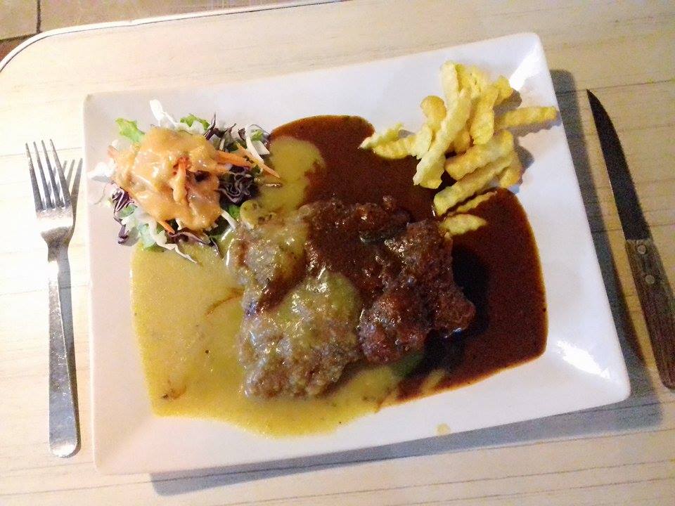 10 Kafe Terbaik di Selayang 2025 6 Uncle Ron Cafe