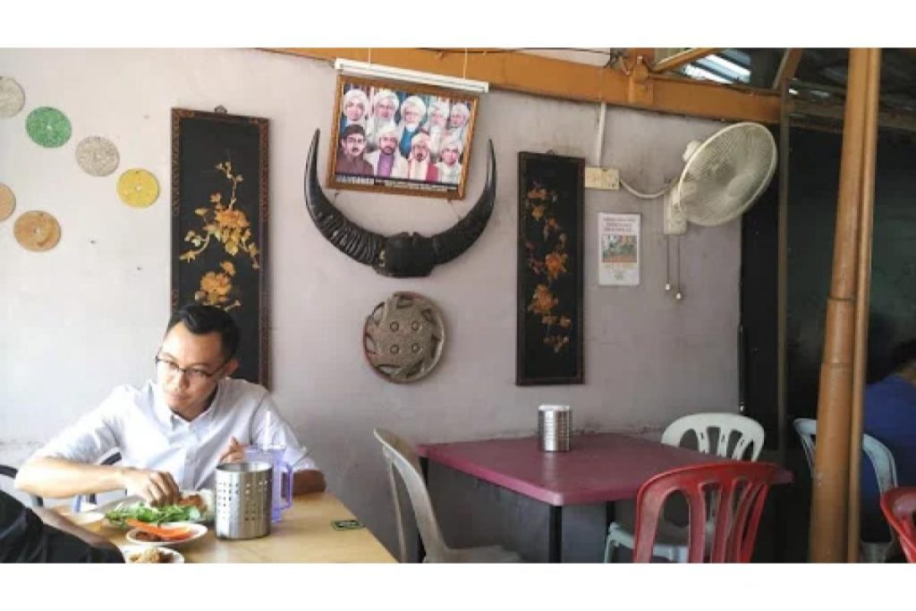 Top 10 Best Ayam Penyet in KL & Selangor 2025 12 Wak-Nuar-Ayam-Penyet-