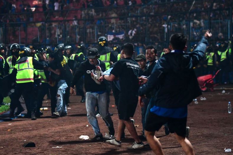 Kekalahan Arema dalam Liga 1 Indonesia berakhir dengan 174 terkorban 1 riot