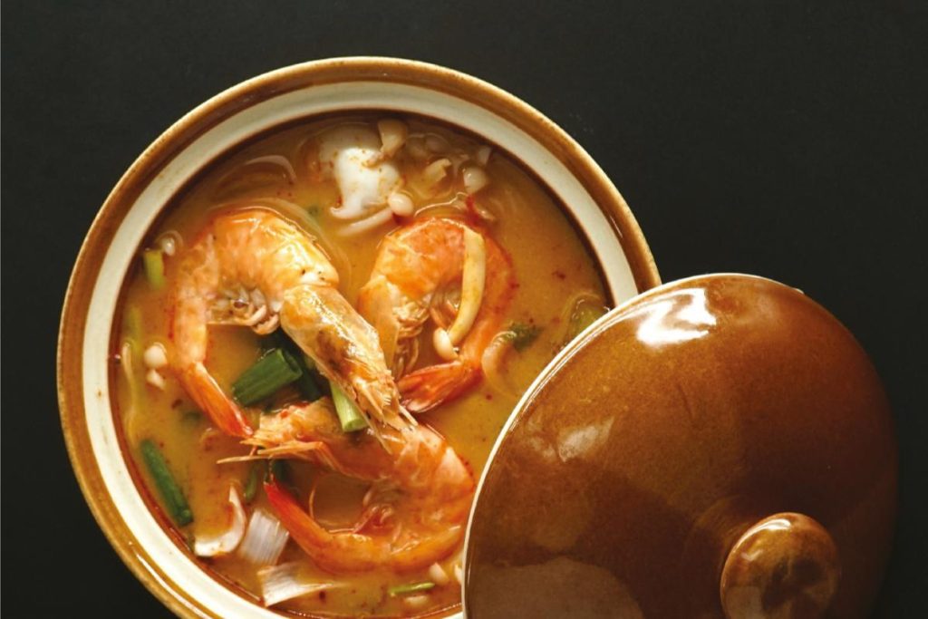 9 Tom Yam Terbaik di Ipoh 2025 17 Baan-Sukhothai--