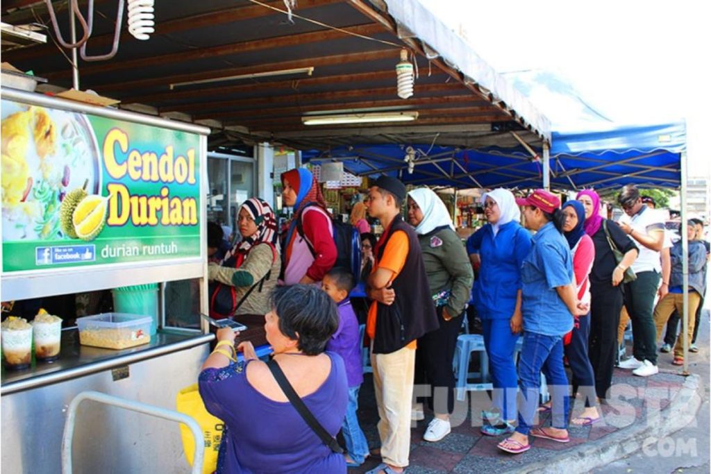 <strong>10 Cendol Terbaik di Kuala Lumpur & Selangor 2025</strong> 3 Cendol-Durian-Runtuh-