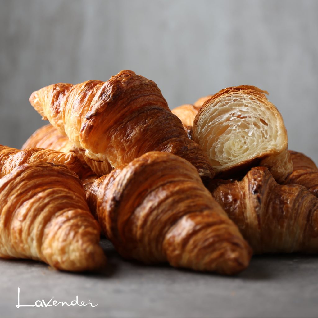 <strong>8 Croissant Terbaik di Johor 2025</strong> 3 Lavender-Bakery-