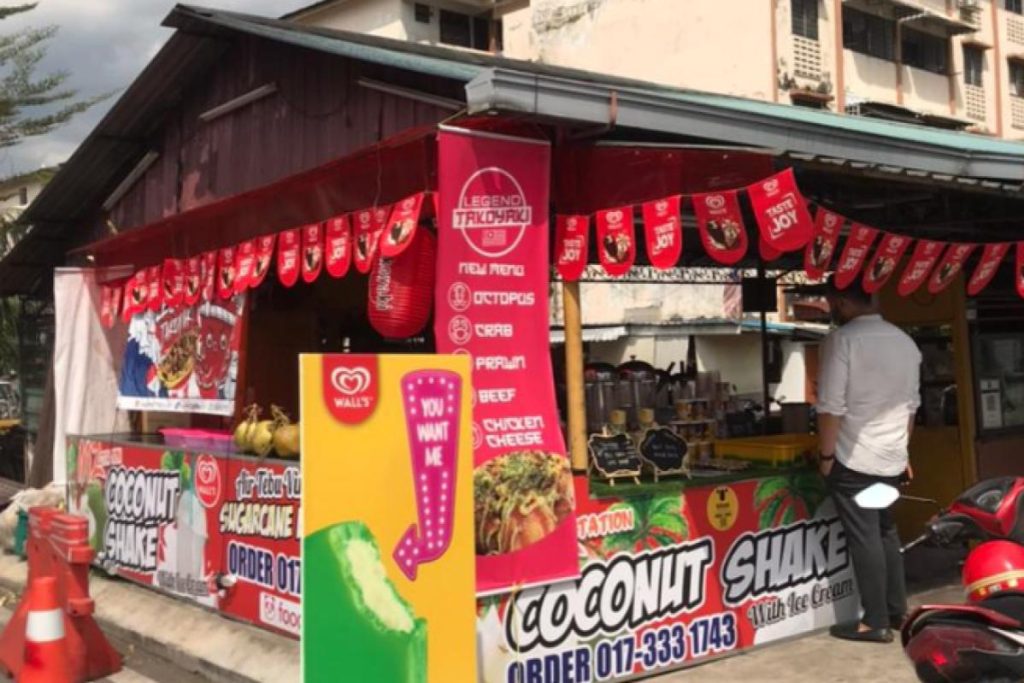 Top 10 Best Coconut Shakes in KL & Selangor 2025 16 MZ-Coconut-Shake