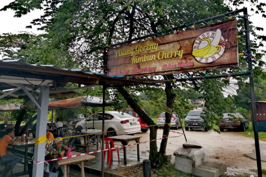 <strong>8 Pisang Goreng Terbaik di Johor 2025</strong> 11 Pisang-Goreng-Rimbun-Cherry