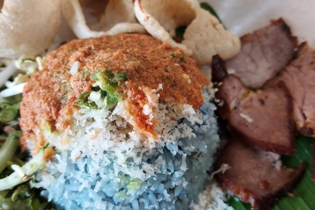 Top 10 Best Nasi Kerabu in KL & Selangor 2025 9 Restoran-Nasi-Kerabu-Keramat-