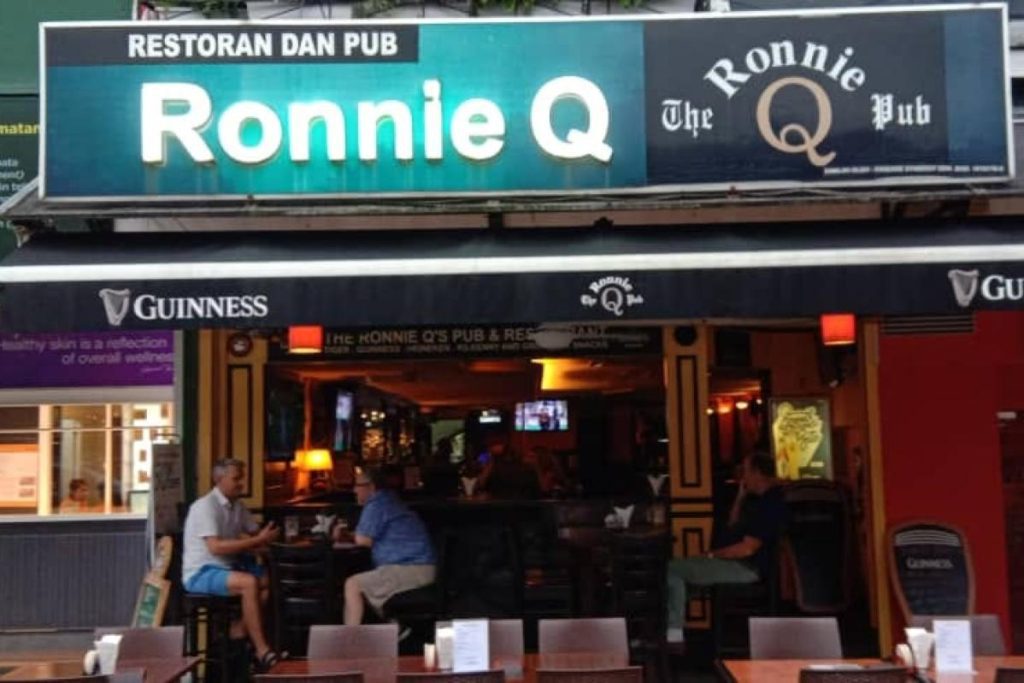 Top 10 Best Pubs in KL & Selangor 2025 16 Ronnie-Q-Pub-Restaurant