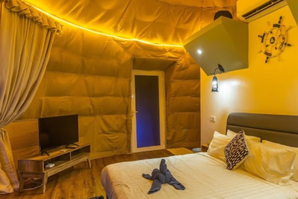 10 Tapak Glamping & Perkhemahan Terbaik di Malaysia 2025 15 Sea-Horizon-Resort-Glamping-Johor