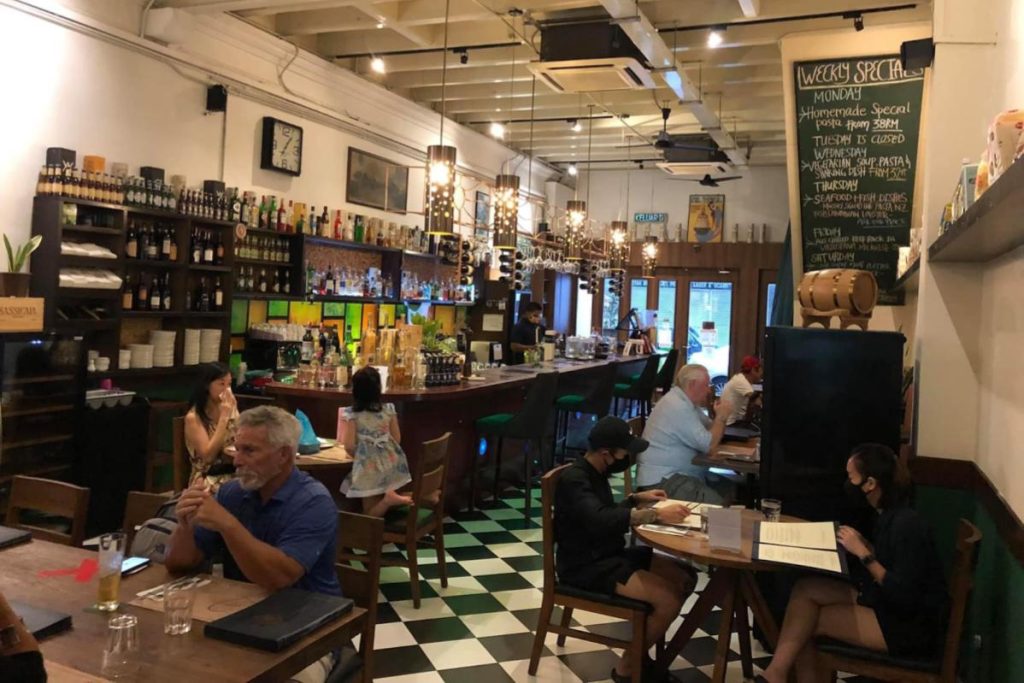 8 Panna Cotta Terbaik di Pulau Pinang 2025 8 Via-Pre-Penang-Italian-Restaurants-