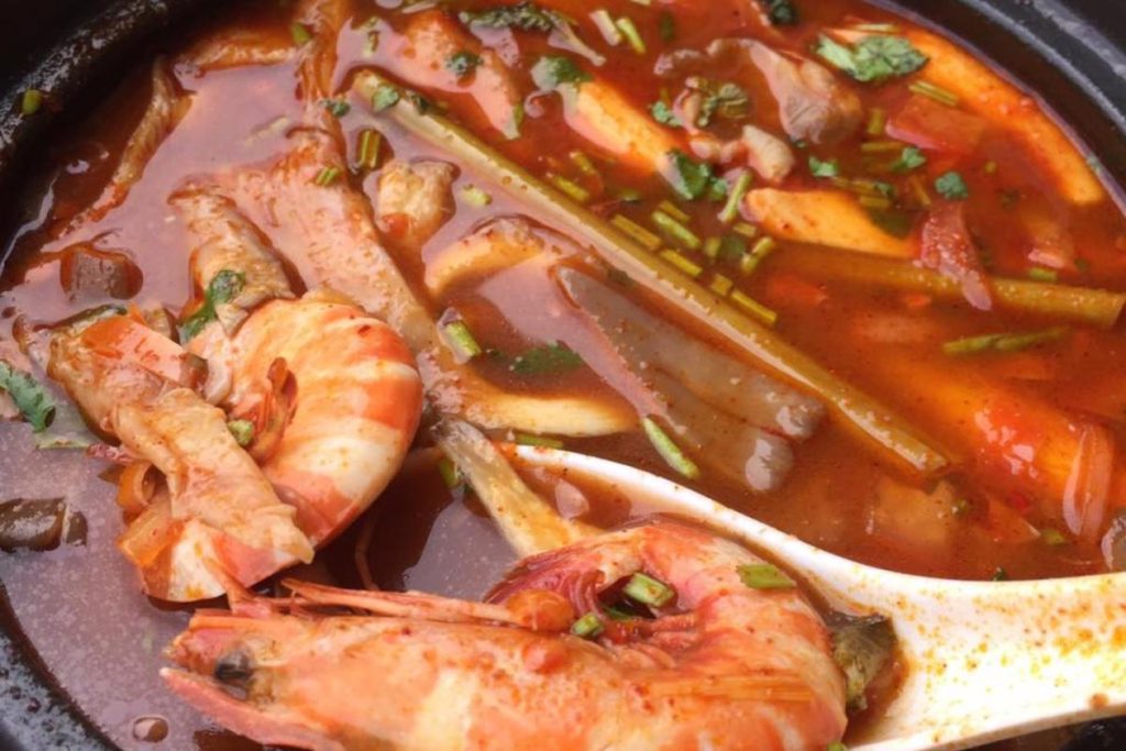 9 Tom Yam Terbaik di Ipoh 2025 3 Warteg-Ipoh-