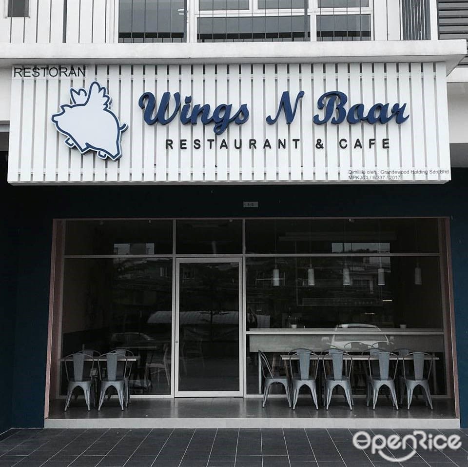 8 Kepak Ayam Terbaik Di KL & Selangor 2025 6 Wings-N-Boar-Restaurant-Cafe