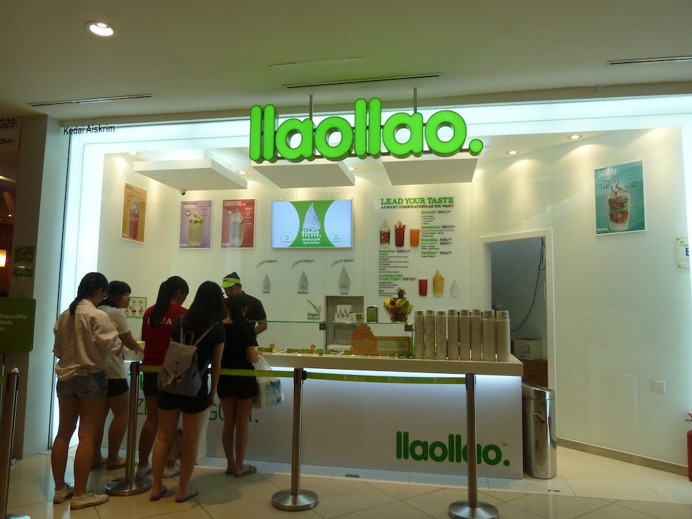 4 Yogurt Beku Terbaik di Ipoh 2025 5 llaollao--