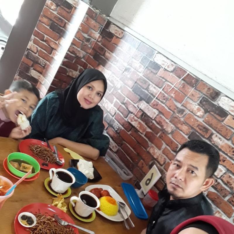 Top 10 Best Things To Do In Tawau 2025 15 Have-A-Hearty-Breakfast-At-The-House-of-Nasi-Kuning-Tawau-Restoran-Haji-Tamrin-