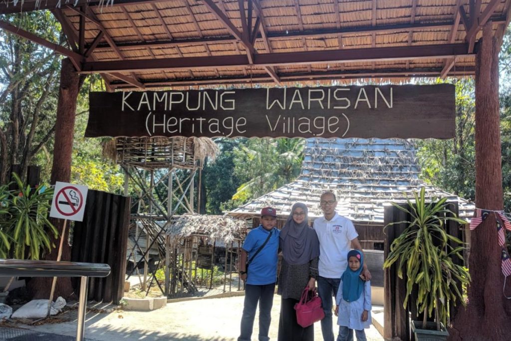 10 Aktiviti Menarik Untuk Dilakukan di Kota Kinabalu 2025 5 Learn-About-Sabahs-History-At-The-Sabah-State-Museum-