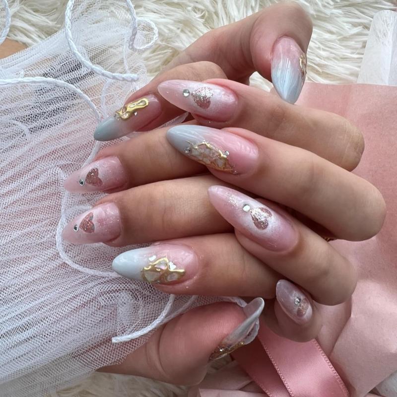 10 Salon Kuku Terbaik Di Sarawak 2025 7 Mani-Pedi-London-x-Cafe-