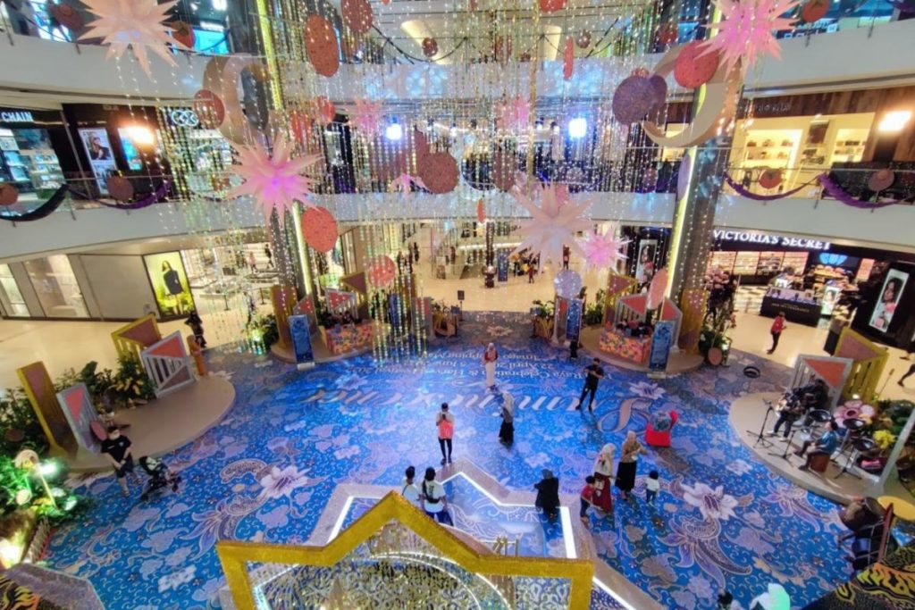 10 Aktiviti Menarik Untuk Dilakukan di Kota Kinabalu 2025 20 Shop-At-The-Imago-Shopping-Mall