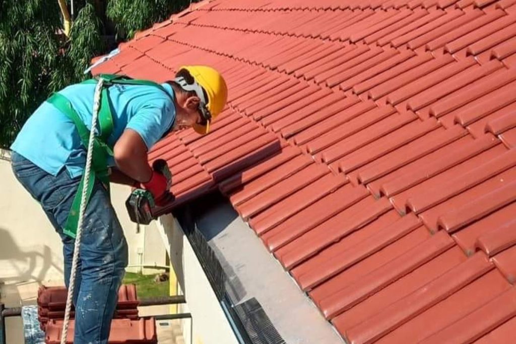 Top 10 Best Roof Repair Contractor in Johor 2025 3 V-Roof-Waterproofing-Enterprise-