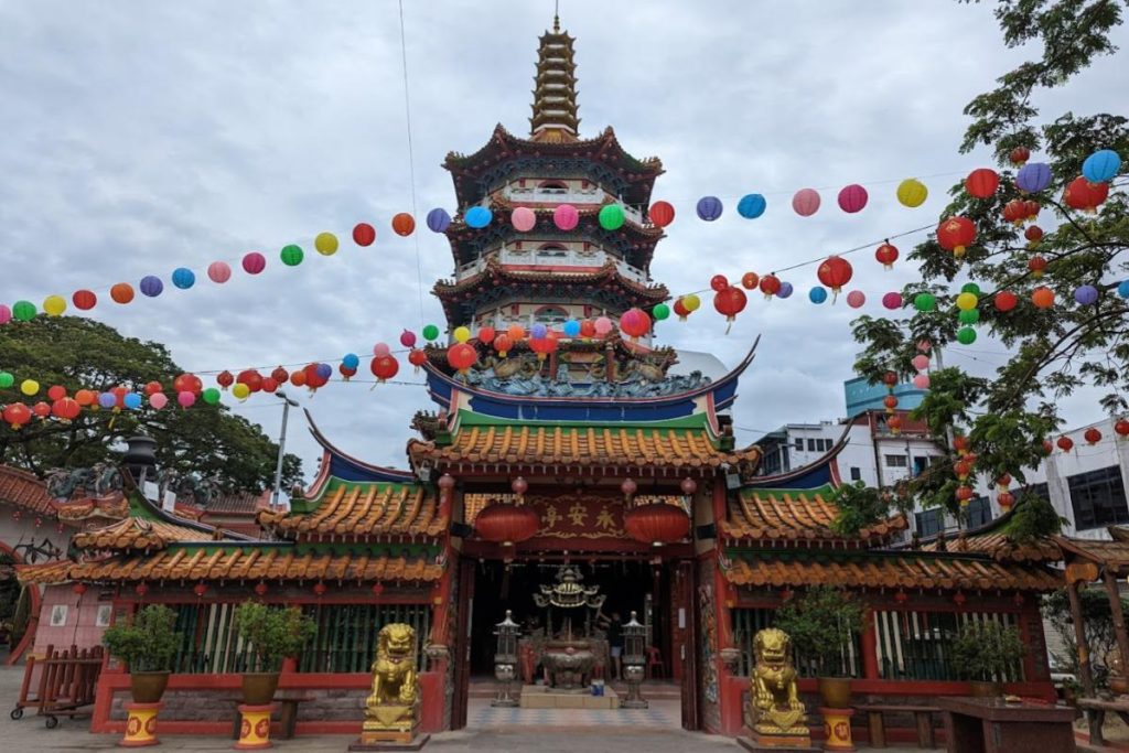 Top 10 Best Things To Do in Sibu 2025 4 Admire-The-Architecture-Of-The-Sibu-Eng-Ann-Teng-Tua-Pek-Kong-Temple