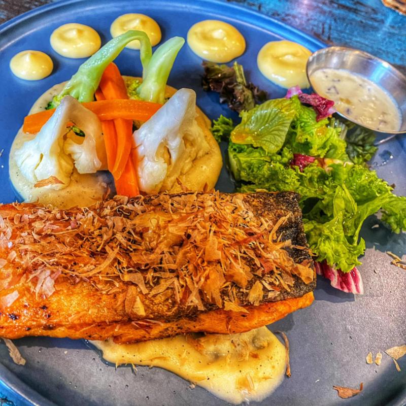 7 Salmon Steak Terbaik di Pulau Pinang 2025 16 Freakers-Steak-House-