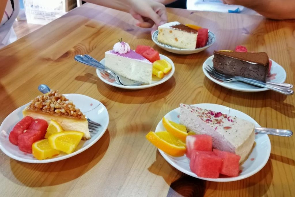 Top 10 Best Things To Do in Kluang 2025 21 Indulge-in-Desserts-At-On-The-Road-Cafe-