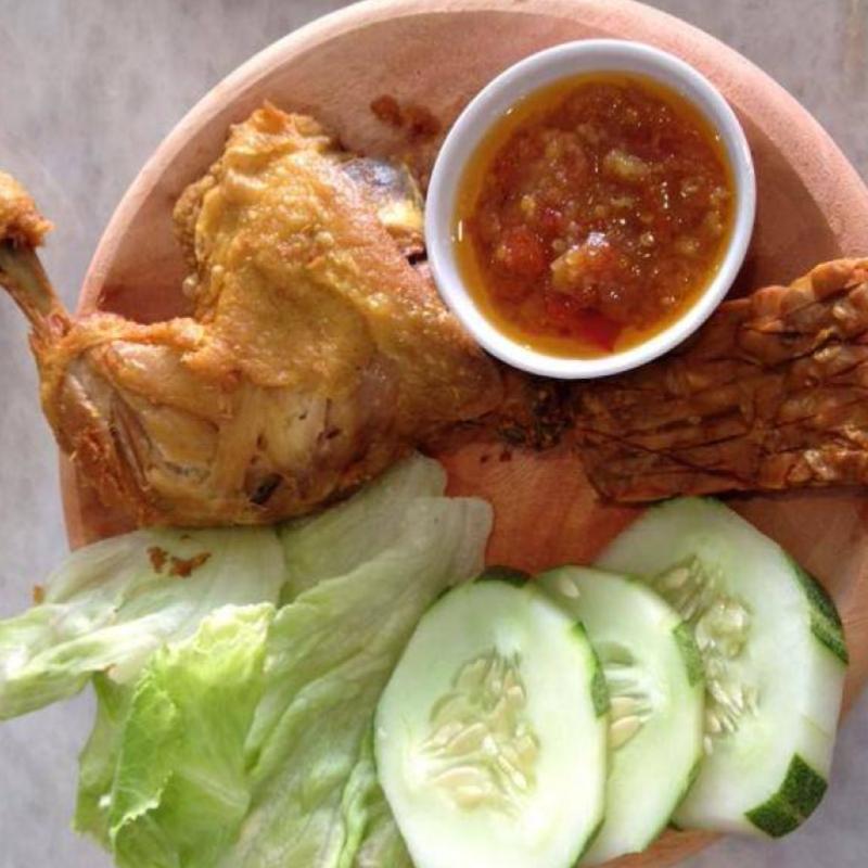 10 Ayam Penyet Terbaik di Sabah 2025 11 Kandi--Kafe-