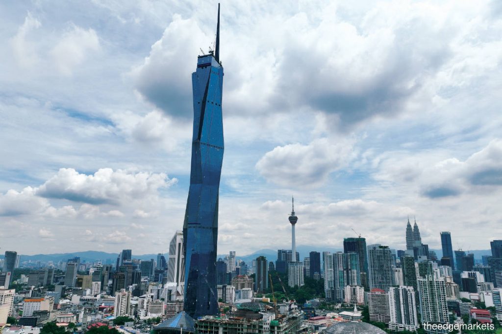 The Merdeka 118 is Yet Again Climbed by Internet Daredevils 4 Merdeka-
