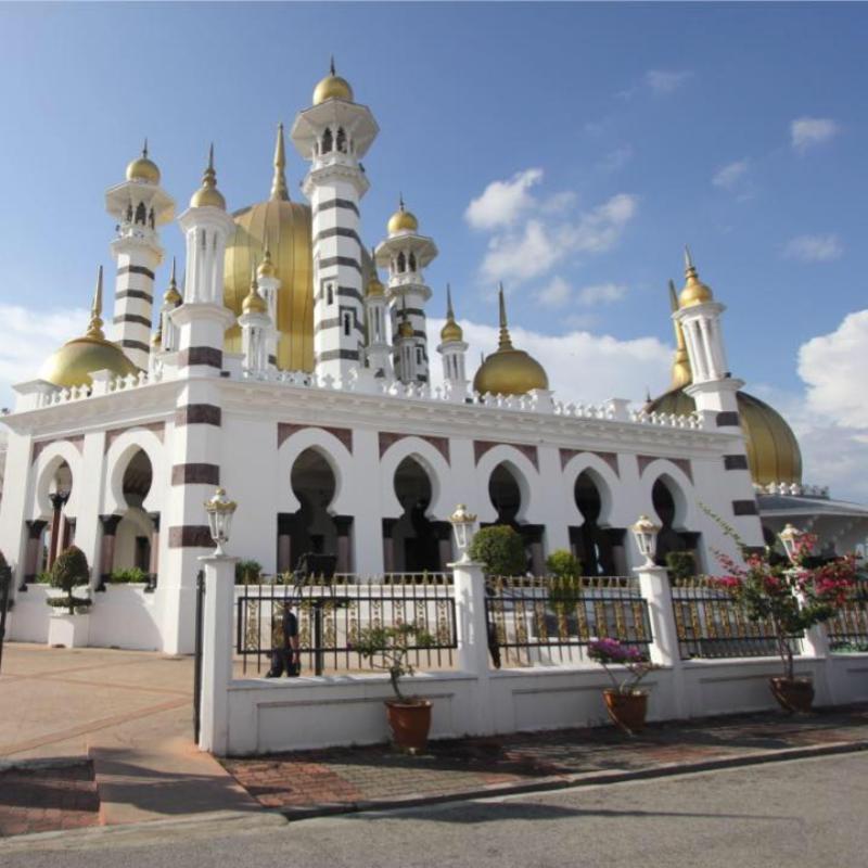 10 Aktiviti Menarik Untuk Dilakukan di Kuala Kangsar 2025 2 Admire-the-Architecture-of-Masjid-DiRaja-Ubudiah-Kuala-Kangsar
