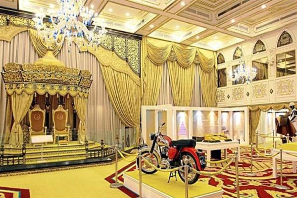 Top 10 Best Things To Do in Kedah 2025 22 Admire-the-Kedah-Royal-Museum--
