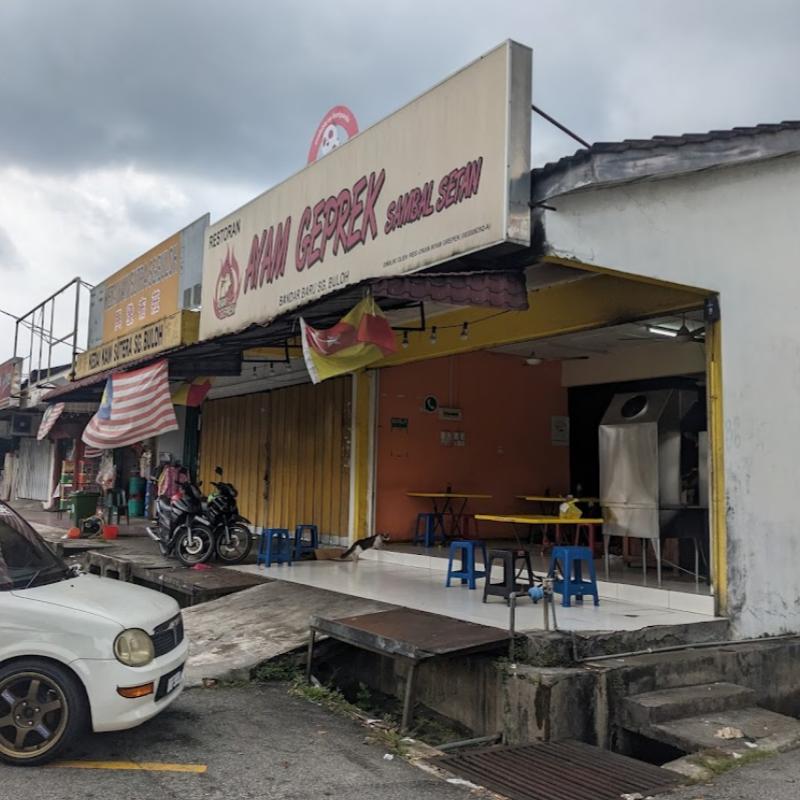 Top 8 Best Ayam Geprek in KL & Selangor 2025 8 Ayam-Geprek-Sambal-Setan