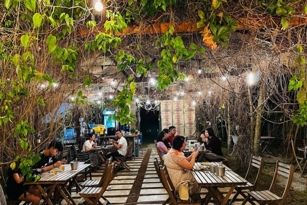 10 Aktiviti Menarik Untuk Dilakukan di Balik Pulau 2025 17 Be-Surrounded-by-Lush-Greenery-At-the-Nada-Natural-Farming-