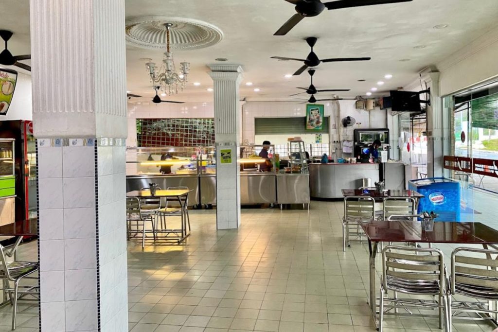 8 Nasi Daun Pisang Terbaik di Johor 2025 12 Bindu-Curry-House