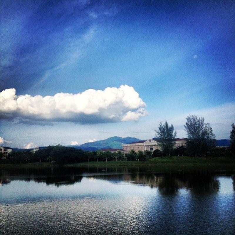 Top 10 Best Things To Do in Kulim 2025 7 Enjoy-the-View-At-the-Taman-Tasik-Putra-Kulim