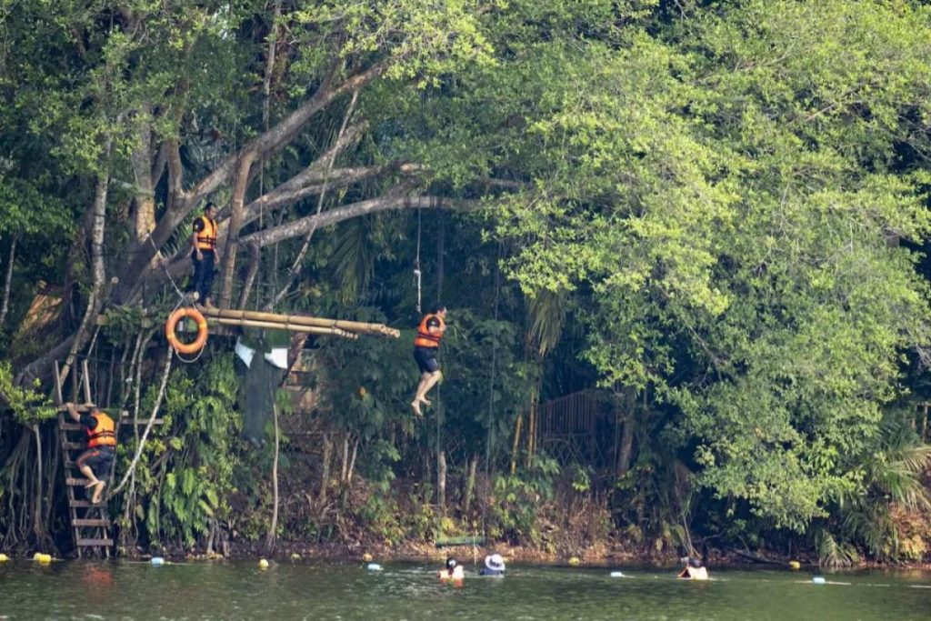 Top 10 Best Things To Do in Banting 2025 8 Experience-the-Tadom-Hill-Resorts-