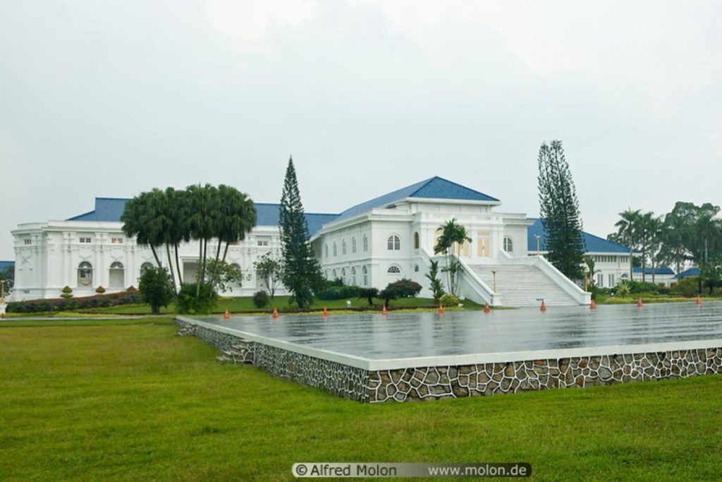 10 Aktiviti Menarik Untuk Dilakukan Berhampiran Pasir Gudang 2025 14 Explore-the-Istana-Besar-