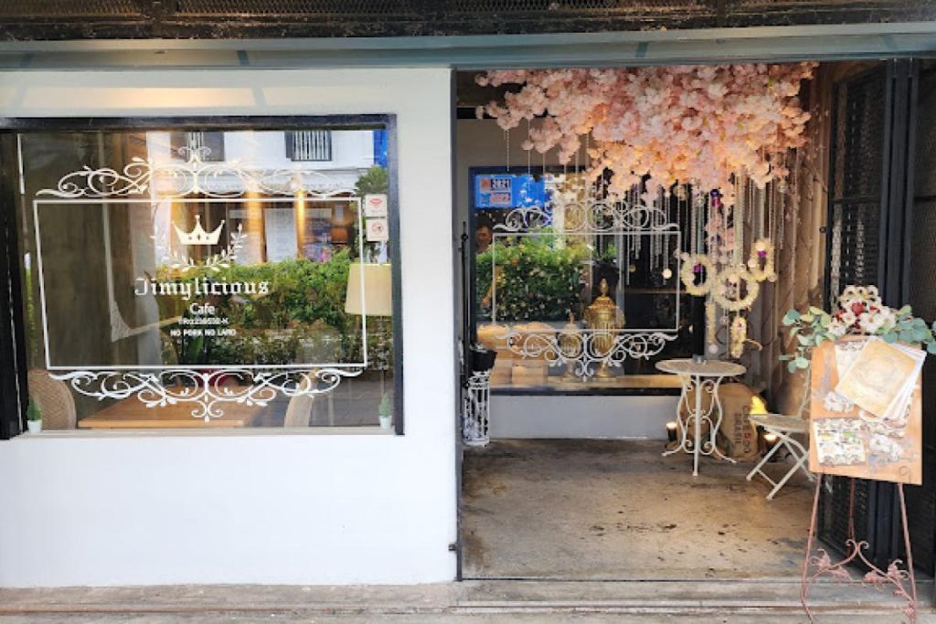 Top 9 Best Romantic Restaurants in Johor 2025 2 Flowers-in-the-Window-