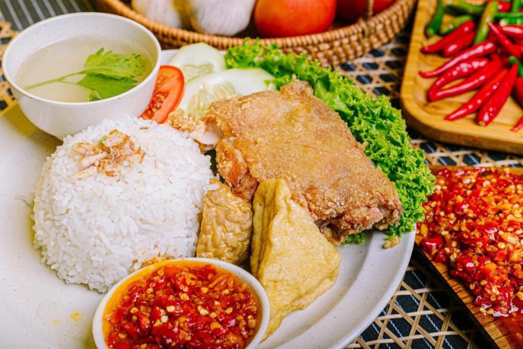 Top 8 Best Ayam Geprek in KL & Selangor 2025 17 Geprek-King-Viral-