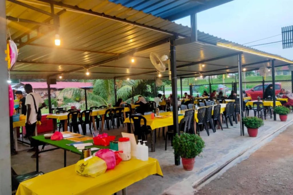 Top 10 Best Things To Do Near Alor Gajah 2025 21 Have-a-Hearty-Meal-At-Fullstop-Coffee-Cafe
