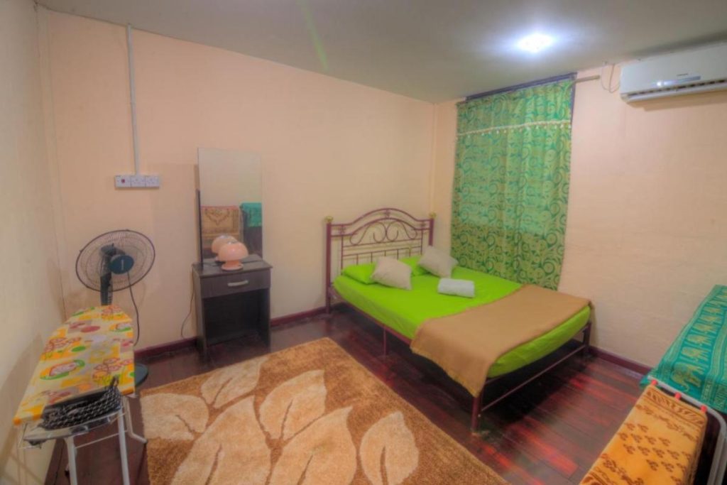 10 Homestay Terbaik di Kuching 2025 13 Homestay-Budget-Umi-