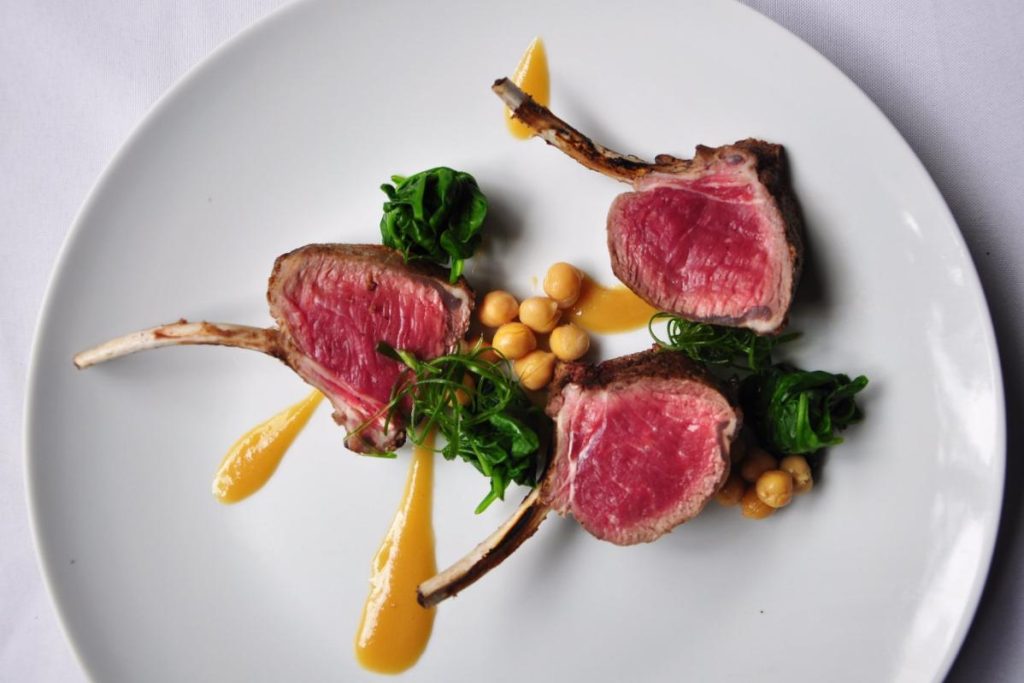 <strong>8 Rack Lamb Terbaik di Pulau Pinang 2025</strong> 11 Indigo-Restaurant-at-The-Blue-Mansion-