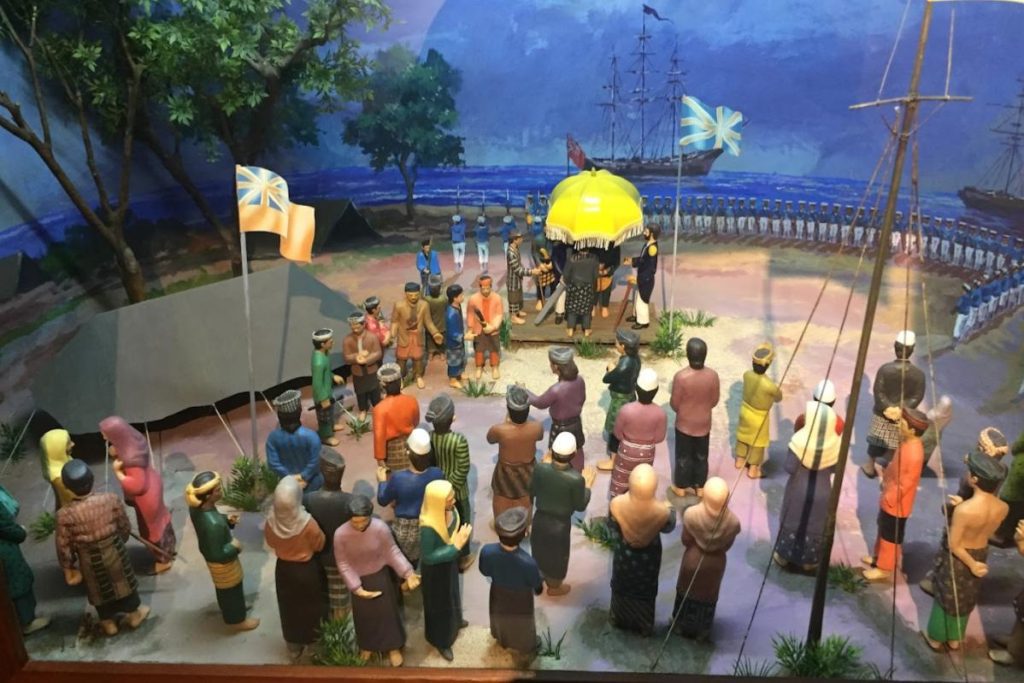 Top 10 Best Things To Do in Labuan 2025 4 Learn-About-Culture-Heritage-At-the-Labuan-Museum-