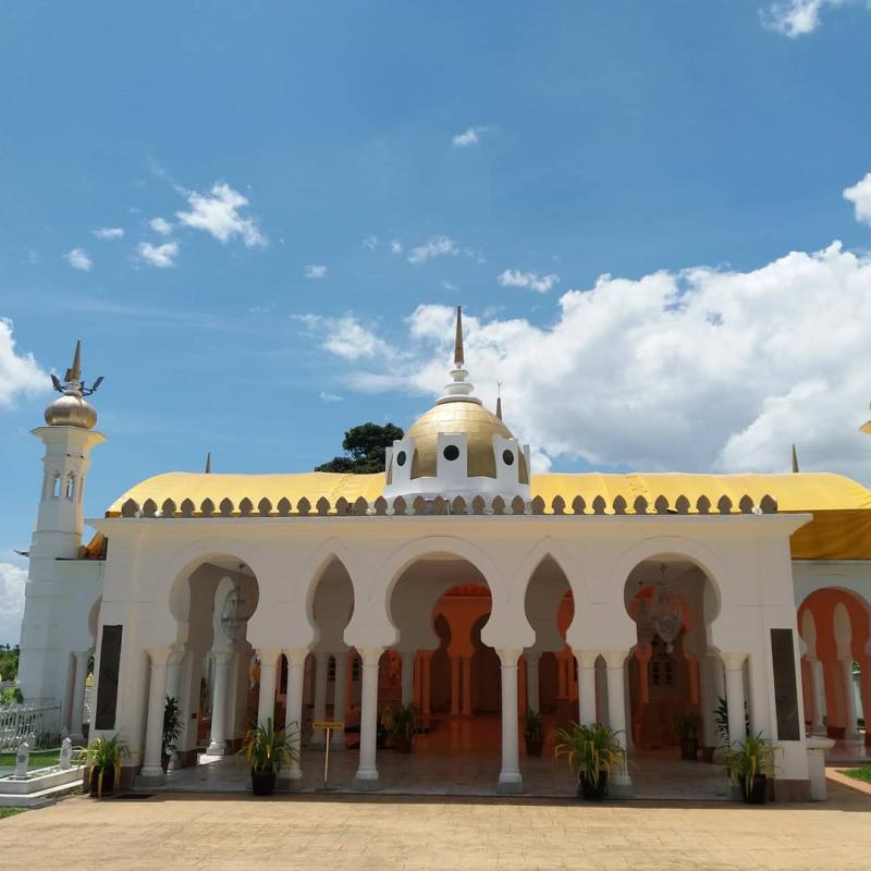 10 Aktiviti Menarik Untuk Dilakukan di Kuala Kangsar 2025 8 Learn-About-History-At-Al-Ghufran-Royal-Mausoleum-
