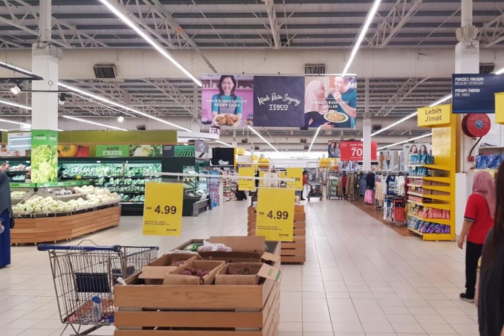 10 Kedai Runcit Terbaik di Rawang 2025 3 Lotuss-Rawang-