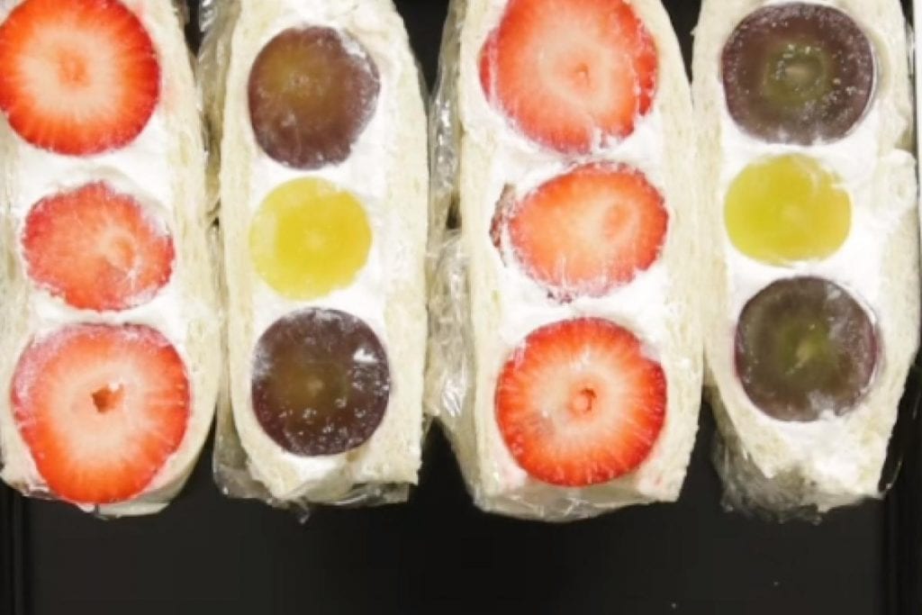 5 Useful Tips To Master Your Bento | Now Your Lunchbox Will Look Better 15 Master-Your-Bento- --Tips-To-Look-Like-A-Pro--x-